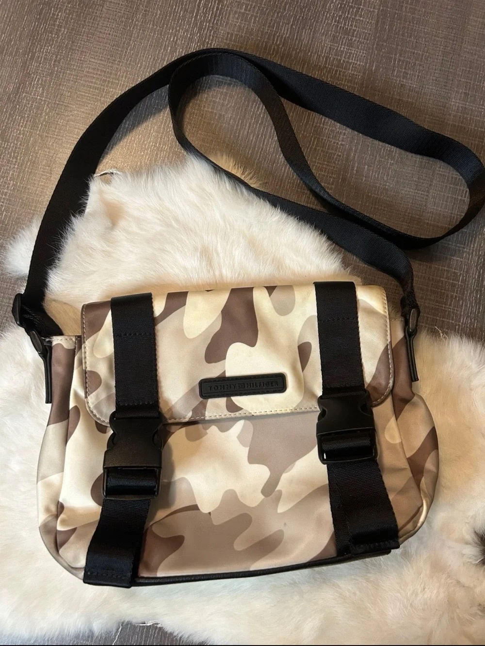 Tommy Bahama Desert Camo Messenger Bag in Tan and Beige